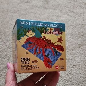 Mini Building Blocks Lobster Set - Red
